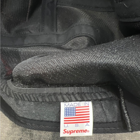 Supreme 5 panel camper hat - Picture 3 of 4